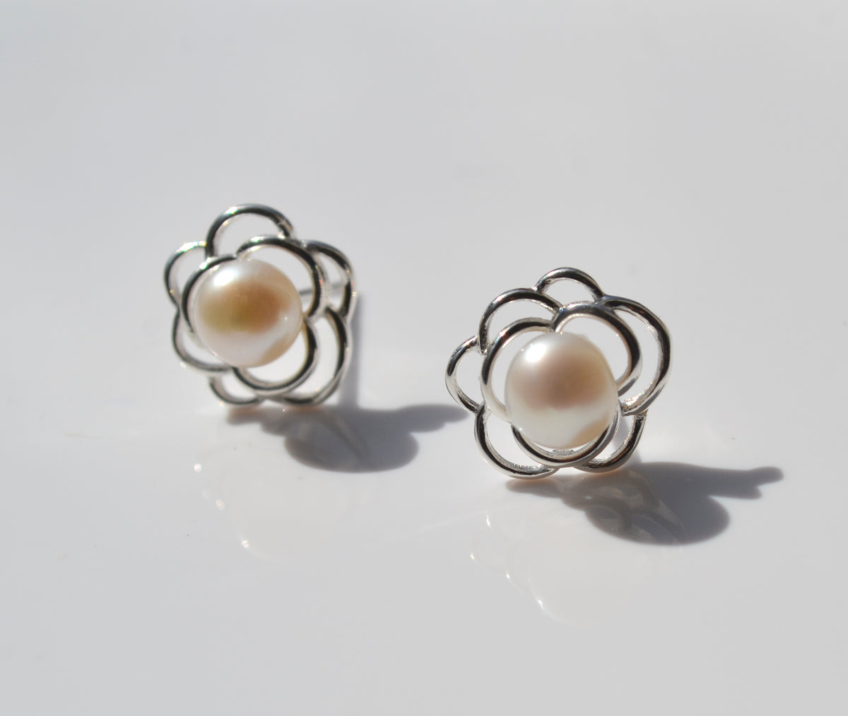 Sterling Silver 925 Genuine Fresh Water 5mm White Pearl Open Cut Out Flower Stud Earrings