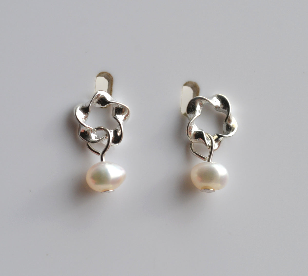 Sterling Silver 925 Open Twist Circle with Genuine Fresh Water 3mm White Pearl Stud Earrings