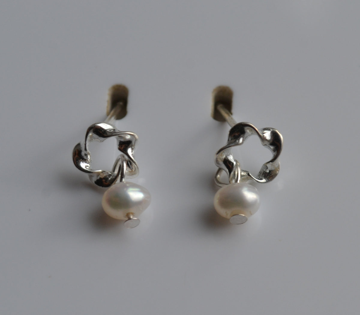 Sterling Silver 925 Open Twist Circle with Genuine Fresh Water 3mm White Pearl Stud Earrings