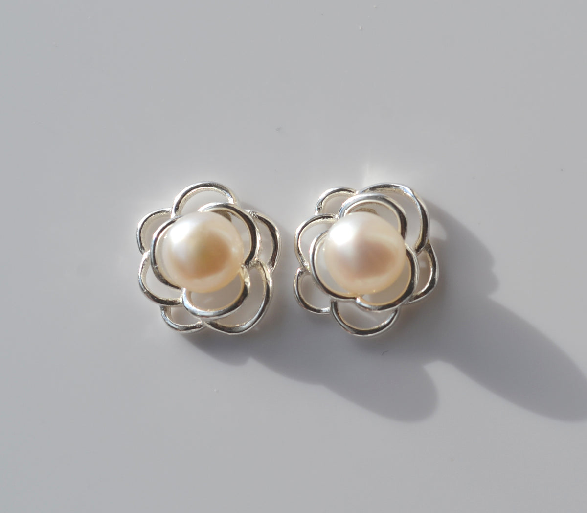 Sterling Silver 925 Genuine Fresh Water 5mm White Pearl Open Cut Out Flower Stud Earrings